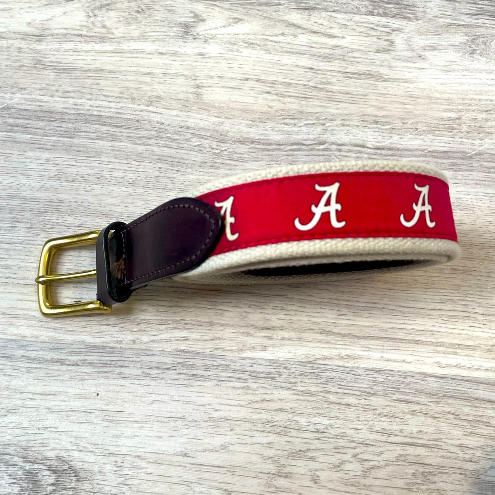 Vineyard Vines Alabama Crimson Tide A script belt